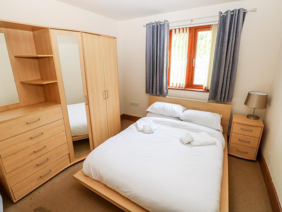 15 Sovereign House Leilighet Milford Haven Eksteriør bilde
